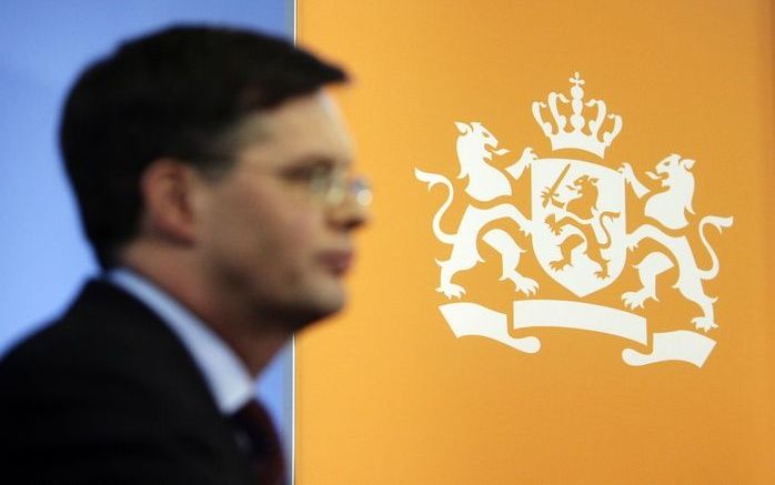 DEN HAAG – Premier Balkenende weerspreekt de kritiek dat het kabinet ten onrechte 60.000 euro heeft betaald voor een nieuw logo voor de rijksoverheid. Een ontwerpbureau kwam met een logo dat het ministerie van Algemene Zaken al gebruikt, maar volgens Balk