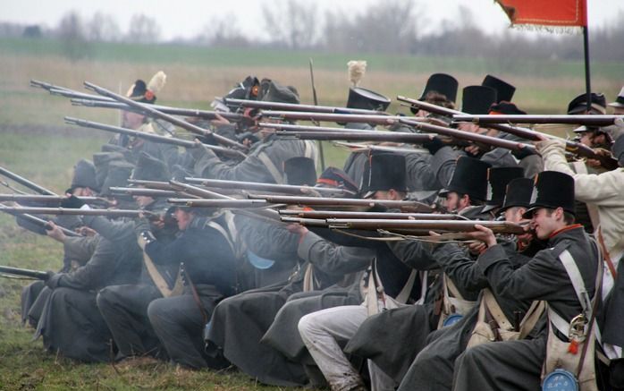 Het Nederlandse leger is in opbouw en rekruteert komend weekeinde soldaten in Archeon. Foto ANP