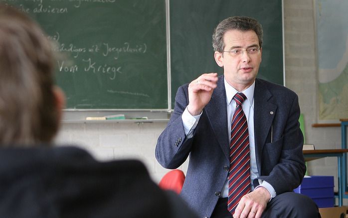 Dr. Roelof Bisschop: „De ideale school bestaat niet, maar je kunt wel een school met idealen zijn.” Foto RD, Henk Visscher