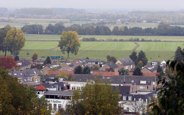 DEN HAAG (ANP) – Investeren in het landschap kan een winst van 17,8 miljard euro opleveren. Particulieren bieden tijdens een zogenoemde landschapsveiling op bijzondere stukken natuur. De eigenaar gebruikt het veilinggeld om de natuurwaarden van zijn land 