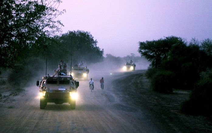 Zweedse militairen op patrouille in Tsjaad. Foto EPA