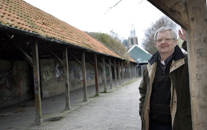 VLAARDINGEN – W. C. den Breems, voorzitter van de Historische Vereniging Vlaardingen, hoopt dat de oude lijnbaan in het centrum van de stad behouden blijft. De gemeente heeft echter nog geen besluit genomen over de toekomst van de locatie waar ooit een to