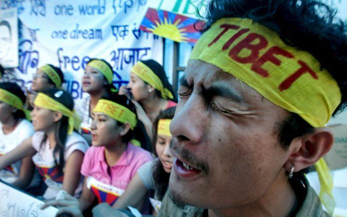 Tibetaanse studenten demonstreren tegen China in het oosten van India. Foto EPA