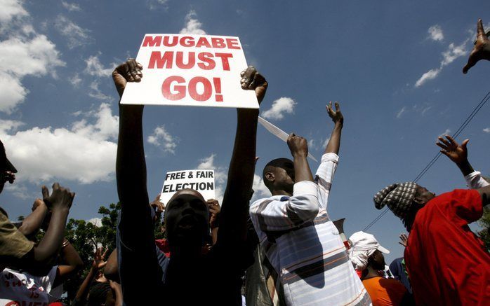 Protest in Pretoria voor de ambassade van Zimbabwe.