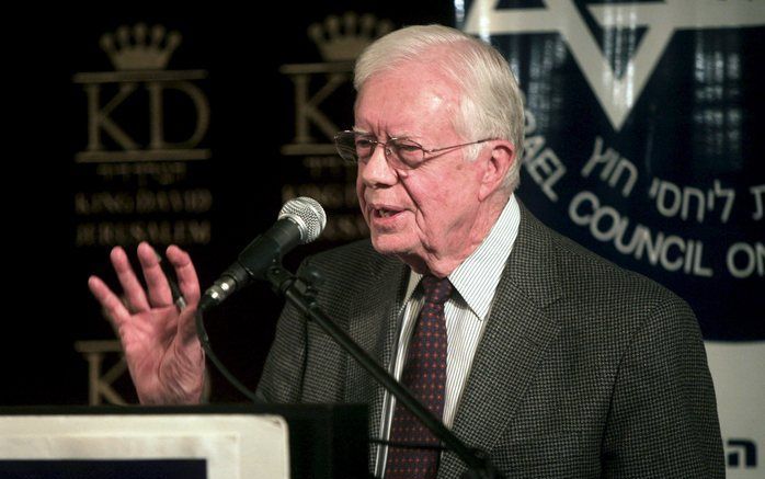 De Amerikaanse oud–president Jimmy Carter tijdens een persconferentie in Jeruzalem. Foto EPA