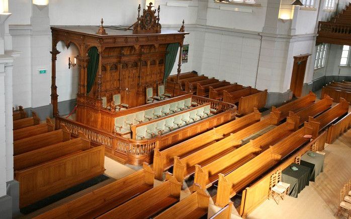 De koninklijke bank in de Grote Kerk in Apeldoorn. Foto RD, Anton Dommerholt