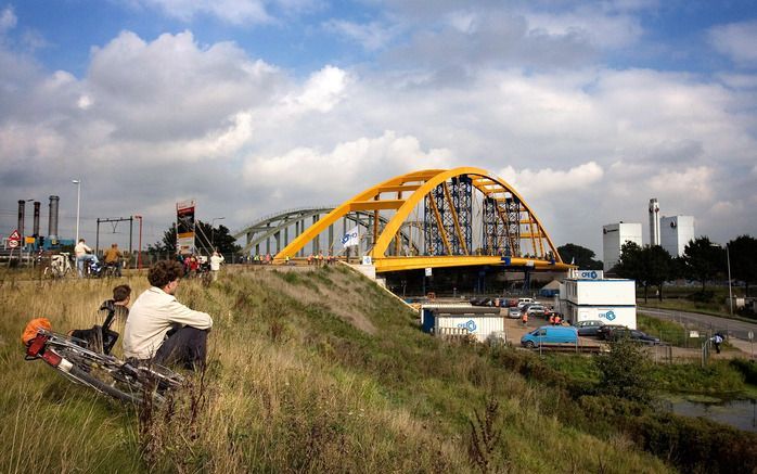 De nieuwe Hogeweidebrug is een andere belangrijke verbinding van de Leidsche Rijn met de binnenstad. ANP PHOTO