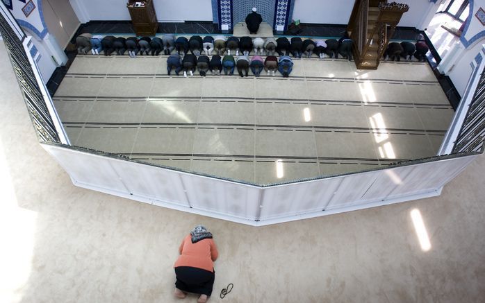 CANTERBURY - De Anglicaanse Kerk evangeliseert te weinig onder moslims. Dat vindt Paul Eddy, lekenlid van de generale synode van de Anglicaanse Kerk. „De kerk dient het christendom te belijden als de enige weg tot eeuwig behoud”, aldus Eddy. Foto: ANP