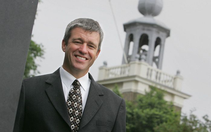 De Amerikaanse evangelist Paul Washer is woensdag in Nederland aangekomen voor een tournee op uitnodiging van Stichting Heart Cry. „Als Jezus de oproep tot bekering en geloof doet uitgaan, wie zijn wij dan als predikers om achter te blijven?” Foto RD, Ant