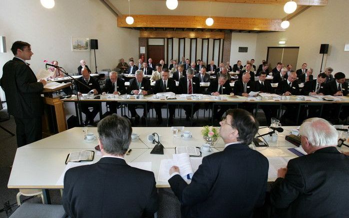 BUNSCHOTEN – De generale synode van de Christelijke Gereformeerde Kerken hield woensdag in Bunschoten haar laatste zitting. Ze stemde in met een herstructurering van de Theologische Universiteit Apeldoorn. Foto RD, Anton Dommerholt