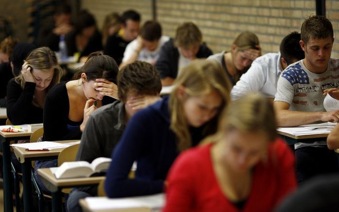 AMSTERDAM – Op de laatste dag van examens komen alleen havo– en vwo–kandidaten in actie. Dat zijn in totaal 90.000 scholieren. Foto ANP