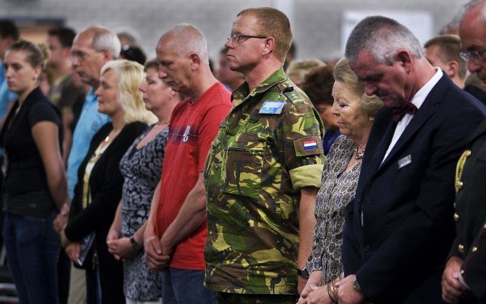 HAVELTE - Koningin Beatrix tijdens de een minuut stilte voor de omgekomen Nederlandse militairen in Uruzgan. Foto ANP