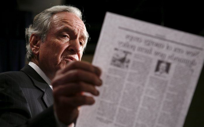 WASHINGTON - „Het lijkt erop dat het Pakistaanse leger met Amerikaans geld is gaan smijten zonder dat iemand de moeite nam om het te controleren”, aldus de Amerikaanse Democratische senator Tom Harkin in het dagblad Washington Post. De VS moeten stoppen g