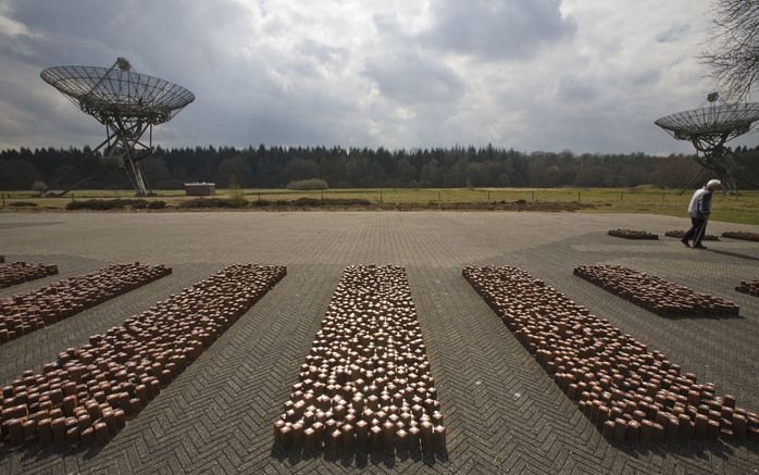 Een historische barak afkomstig uit Kamp Westerbork die vanaf het eind van de oorlog in Veendam wordt gebruikt als opslagloods, dreigt in verval te raken. Dat meldde directeur Mulder van Kamp Westerbork dinsdag. Foto ANP