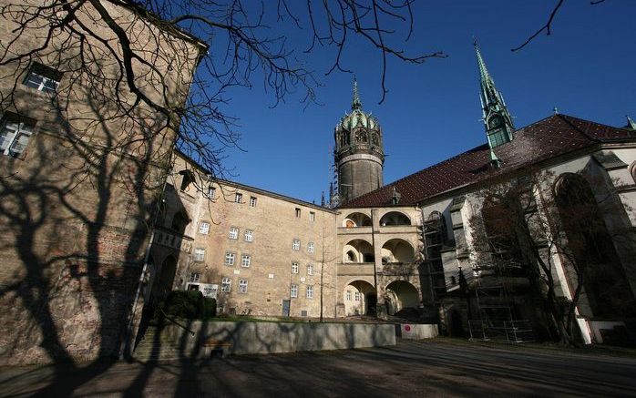 WITTENBERG – De kerkhervormer Maarten Luther sloeg op 31 oktober 1517 zijn 95 stellingen tegen de Rooms Katholieke Kerk aan de deur van de slotkapel in Wittenberg. In deze Duitse stad is volgende maand de aftrap van het zogeheten Lutherdecennium, de tien 