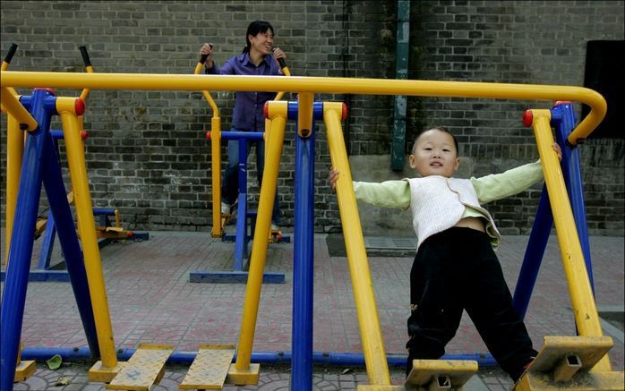 Jaarlijks belanden 12.000 kinderen van 0 tot 14 jaar op de spoedeisende hulp na een ongeluk met een speeltoestel. Foto ANP