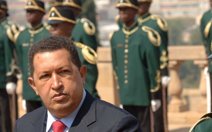 Chavez werd door de Zuid-Afrikaanse president Thabo Mbeki met alle egards ontvangen. De twee landen zijn gelijkgezind in hun afkeer van wat zij noemen het westerse imperialisme en vinden dat het aan Afrika is om de crisis in Zimbabwe op te lossen. Foto EP