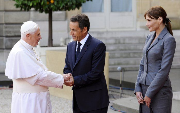 PARIJS - President Sarkozy en paus Benedictus XVI. Foto EPA