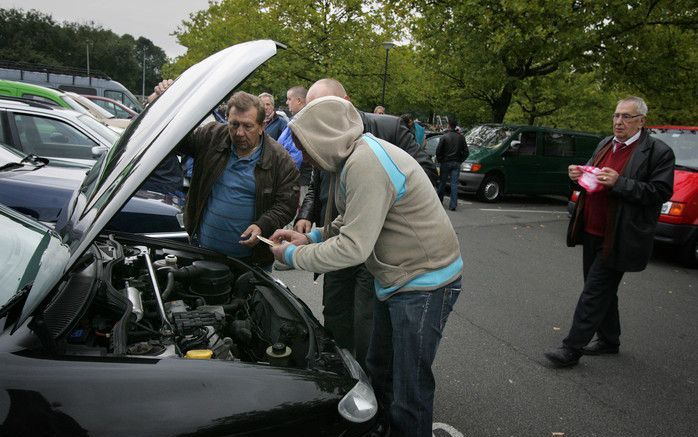 De automarkt in Utrecht wordt met sluiting bedreigd doordat de gemeente op de plaats van het Veemarktcomplex huizen wil bouwen. Foto’s RD, Anton Dommerholt