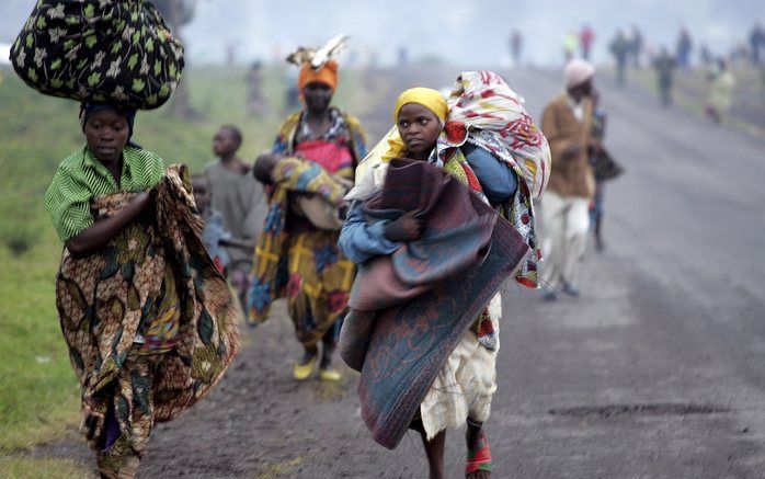 RUTSHURU – Een hulpkonvooi van de Verenigde Naties heeft maandag de Oost–Congolese stad Rutshuru bereikt. Het is het eerste konvooi in Rutshuru, sinds de Verenigde Naties vorige week alarm sloegen over ongeveer 50.000 mensen die uit vluchtelingenkampen in