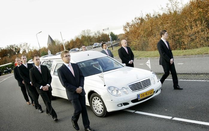 De voorganger van de dienst was dominee C. de Boon van de protestante gemeente Leusden. Tijdens de herdenking werd psalm 139 voorgelezen, die over de geborgenheid van de Heere gaat. Daarnaast was er veel aandacht voor de liefde voor het eiland Bonaire waa