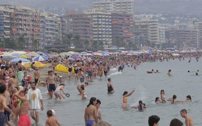 Bijna 28 procent van de costa's aan de Middellandse Zee is volgebouwd. Foto EPA