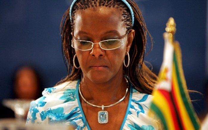 Grace Mugabe heeft zich de woede van een rechter op haar hals gehaald door diens boerderij te onteigenen. Foto EPA