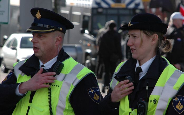 Politie Friesland gaat beter zorgen voor agenten die door hun werk een posttraumatische stressstoornis (PTSS) hebben opgelopen. Dat zei plaatsvervangend korpschef van Friesland M. Sitalsing dinsdag. Foto ANP