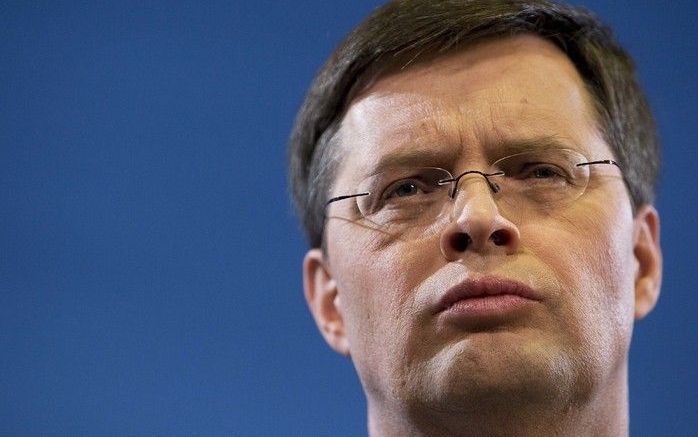 Premier Balkenende is het liefst „zo snel mogelijk” klaar met het beraad tussen de coalitiepartijen over maatregelen om de recessie het hoofd te bieden. Foto ANP