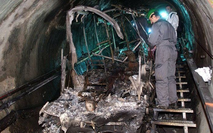 Nabestaanden van de slachtoffers van de catastrofe met een skitrein in het Oostenrijke Kaprun willen door een proces schadevergoeding krijgen. Nederlanders, Japanners en Duitsers dienden een gezamenlijke klacht in. Foto EPA