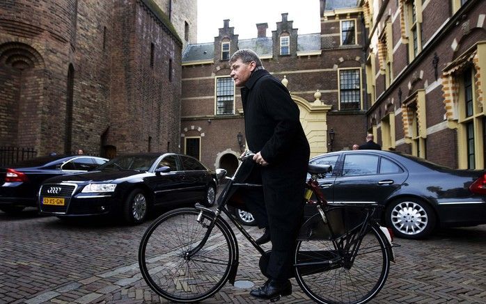 Minister Donner op het Binnenhof. Foto ANP