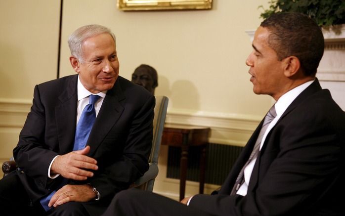 „Soms is het zinvol met open oren naar je bondgenoten te luisteren.” Foto: Premier Netanyahu van Israël op bezoek bij Barack Obama. Foto EPA