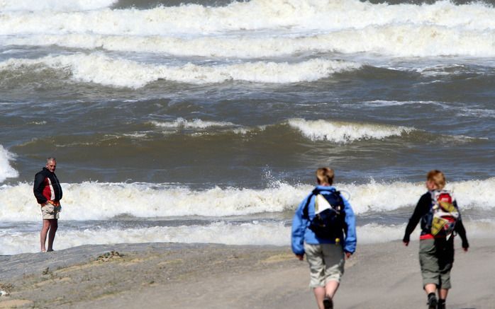 De RijnGouwelijn moet niet worden doorgetrokken tot aan het strand bij Katwijk. Dat staat in een advies van de Gedeputeerde Staten van de provincie Zuid-Holland die zij woensdag tijdens een commissievergadering presenteerden. Foto ANP