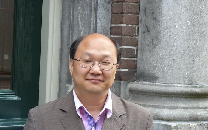 KAMPEN – Promovendus Jin Heung Kim: „Het avondmaal wordt in Zuid-Korea te veel beleefd als slechts een symbool of een individuele emotie; het is te weinig gericht op een werkelijke gemeenschap met Christus.” Foto RD