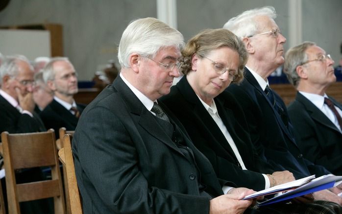 Prof. dr. W. Verboom stelt vragen bij het handboek voor missionaire gemeenschapsvorming. Foto RD, Sjaak Verboom