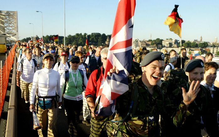 NIJMEGEN - Deelnemers aan de Nijmeegse Vierdaagse. Foto ANP