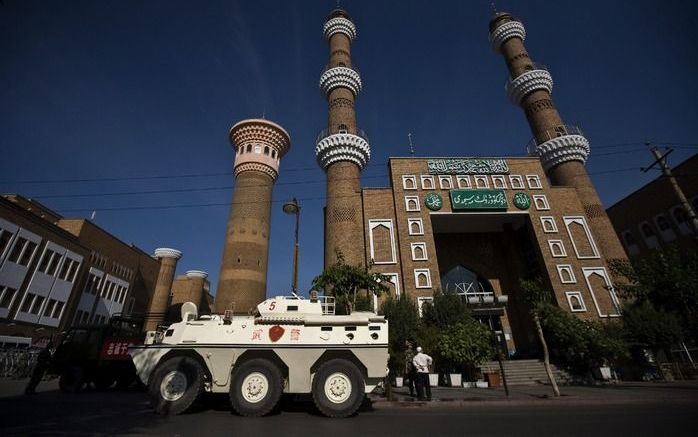 De Chinese autoriteiten hebben vrijdag de moskeeën in de hoofdstad van de autonome regio Xinjiang, Urumqi, laten sluiten. Foto EPA