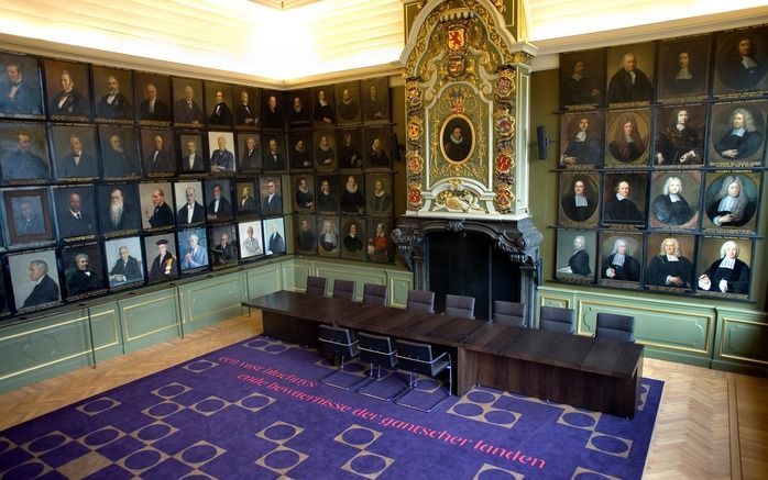 In de Senaatszaal van het Leidse Academiegebouw zijn de meeste professoren­portretten te zien. Foto Universiteit Leiden