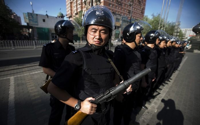 PEKING – De leider van de Communistische Partij van China in de onrustige, noordoostelijke stad Urumqi, Li Zhi, en de politiechef van de provincie Xinjiang, Liu Yaohua, zijn zaterdag ontslagen. Het staatspersbureau Xinhua berichtte hun ontslag zonder rede