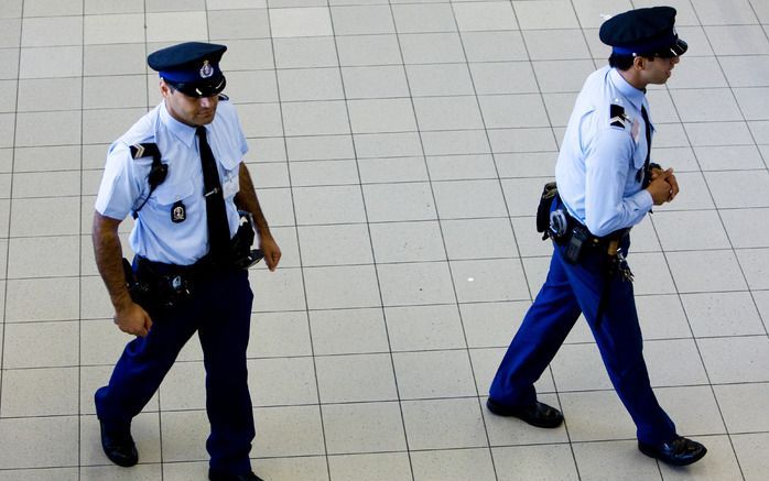 Opzettelijk beledigen van agenten mag niet. Foto ANP