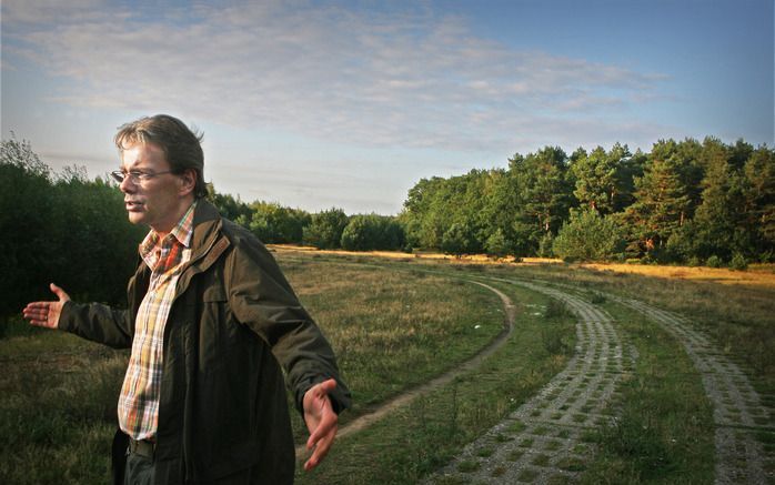 HERRNBURG – Acht jaar lang tuurde de West-Duitse grenswacht Manfred Krellenberg met zijn verrekijker verlangend naar de ‘overkant’. Graag zou hij het leven in de DDR beter leren kennen. Maar toen in november 1989 de Muur viel, dacht hij eerst dat het een 