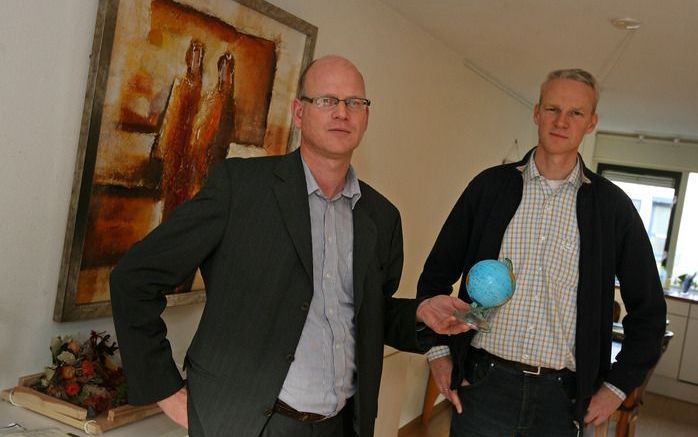 Ir. Bert den Hertog (l.) en ir. Cees Griffioen, respectievelijk directeur en staflid van IFES-Nederland, zien toenemende kansen van getuigenis onder niet-christe­lijke studenten. „Van de 600.000 studenten in Nederland is slechts 6 procent christelijk. Toc