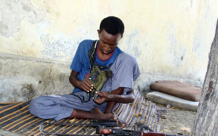 NAIROBI/MOGADISHU – De Somalische president Sharif Ahmed heeft gisteren de internationale gemeenschap om hulp gevraagd in de strijd tegen de oprukkende extremistische, islamitische strijdgroepen die het land dreigen over te nemen. Foto EPA