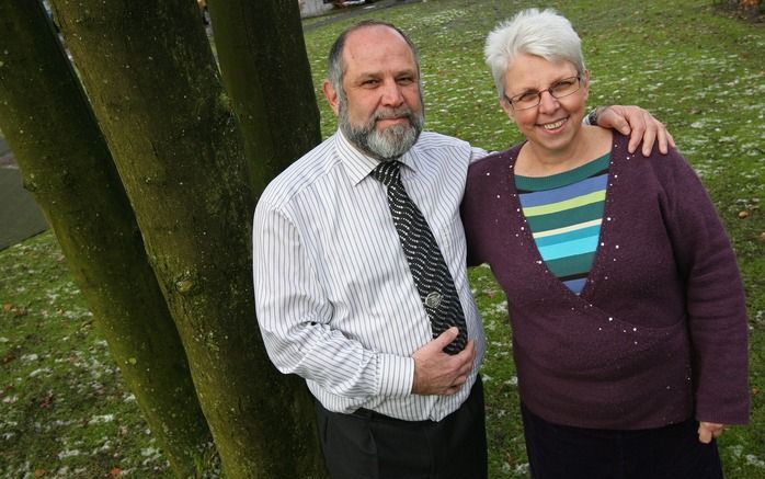 PUTTEN – Ds. Ben Zvi en zijn vrouw zijn op uitnodiging van de Stichting Steun Messiasbelijdende Joden in Nederland. Ben Zvi is voorganger van een Messiasbelijdende gemeente in Jeruzalem. Foto RD, Anton Dommerholt