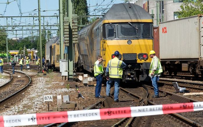 ZWOLLE - De trein die vorig jaar bij Zwolle ontspoorde. Foto ANP