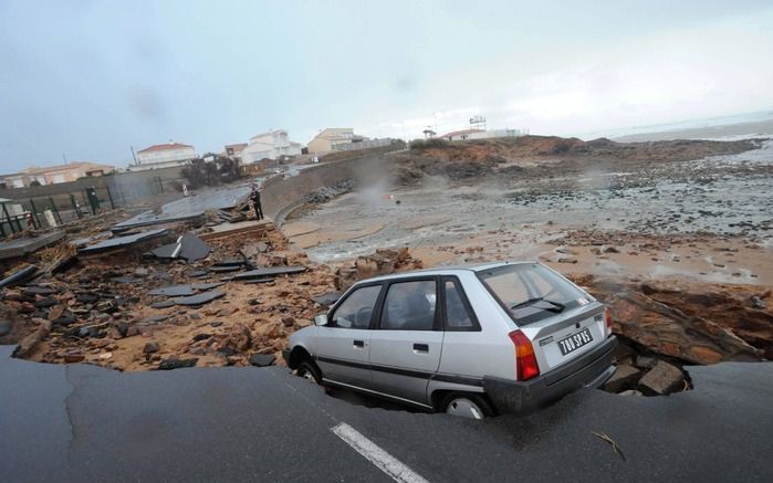 Stormschade in l'Aguillon sur Mer, Frankrijk. Foto EPA