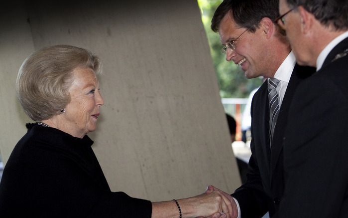 Archieffoto van koningin Beatrix (l.) en premier Balkenende. Foto ANP