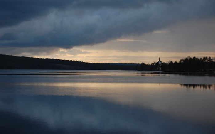 DALARNA – Het Zweedse platteland ontvolkt. Sommige regio’s, zoals Dalarna, trekken Nederlanders aan om vacatures op te vullen. Volgende week is in Eelderwolde de beurs ”Nordic Working”, waar Patricia van Trigt –zes jaar in Zweden– met potentiële landverhu