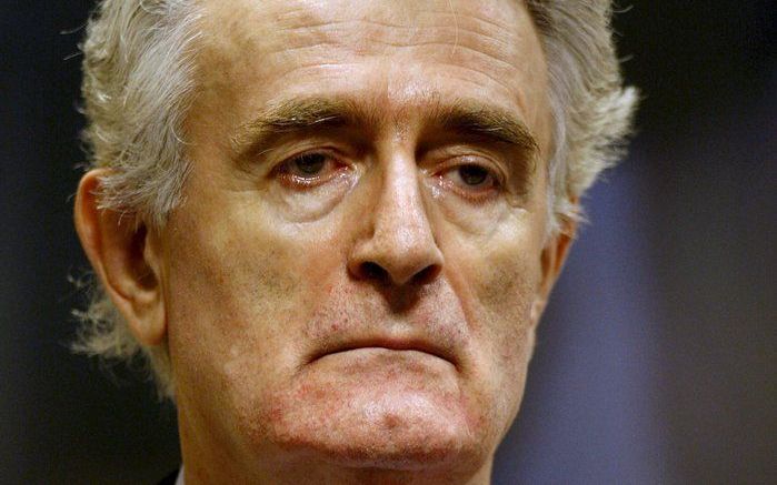 De Servische autoriteiten zeggen een tas te hebben gevonden die waarschijnlijk toebehoorde aan de van oorlogsmisdaden verdachte Radovan Karadzic. De inhoud van de tas zou bestaan uit een laptop, 55 cd-roms, krantenknipsels en twee boeken. Foto EPA