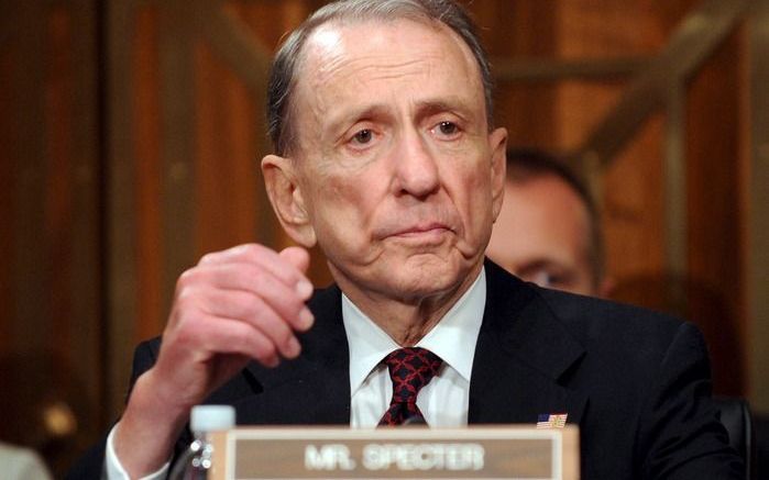 De 79–jarige senator Arlen Specter uit Pennsylvania is overgelopen naar de Democratische partij van Obama. Foto EPA